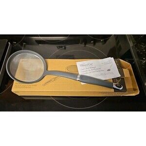 New In Box Pampered Chef Chef's Tool Skimmer Retired Piece
